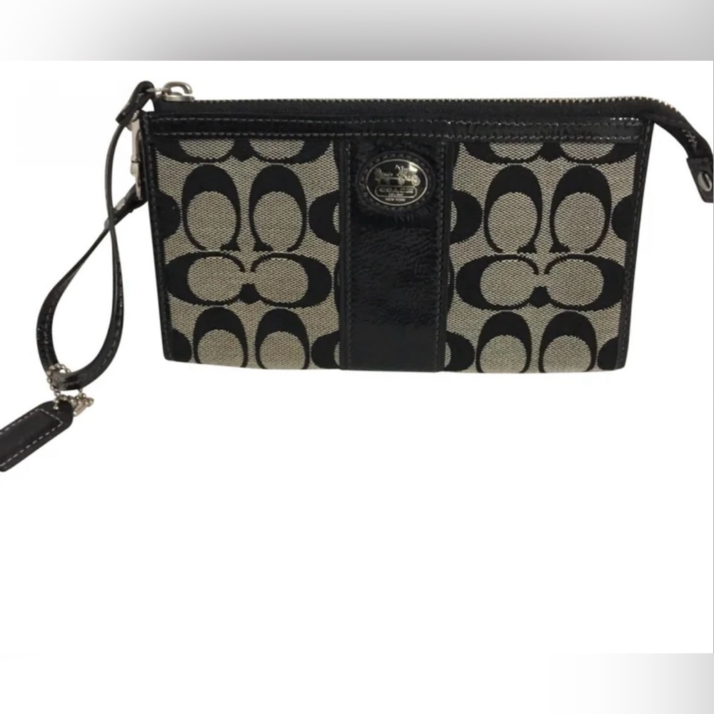 Coach vintage CC signature print canvas wristlet